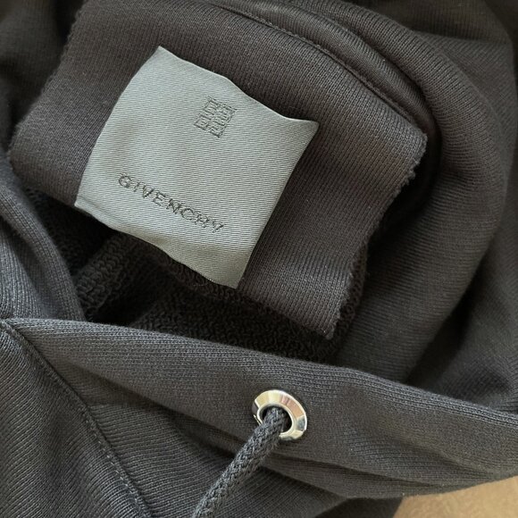 Givenchy: RARE Embroidered 4G Chito Boy Graffiti Bandana Hoodie SS22 - Picture 12 of 13